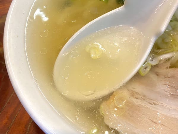 伊藤商店の朝ラーのスープの画像