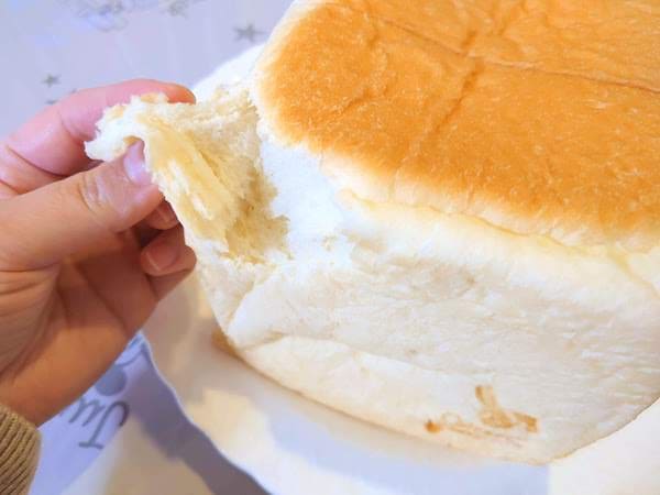 柔らかい食パンの画像